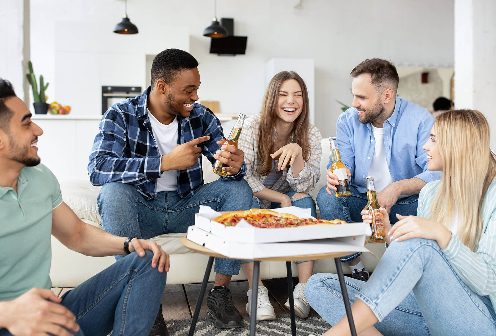 house share with professionals